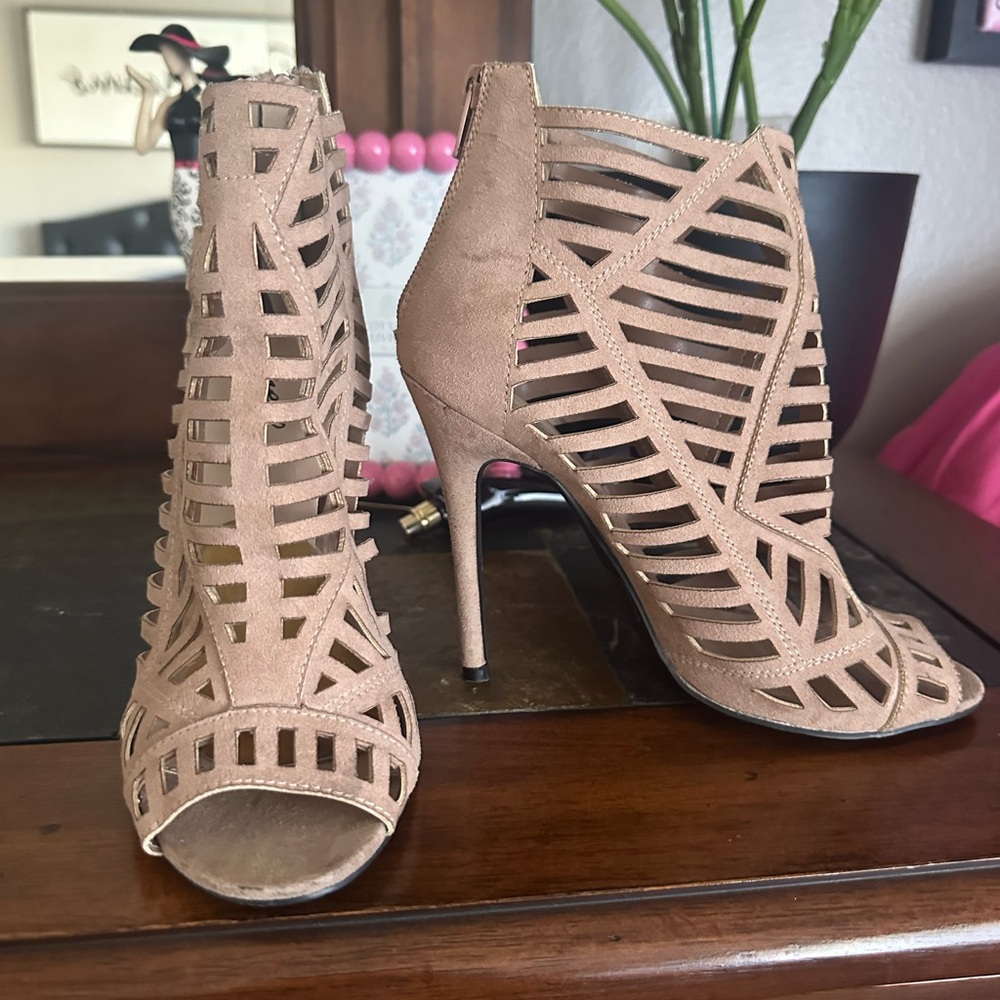 Qupid Beige Strappy Heels